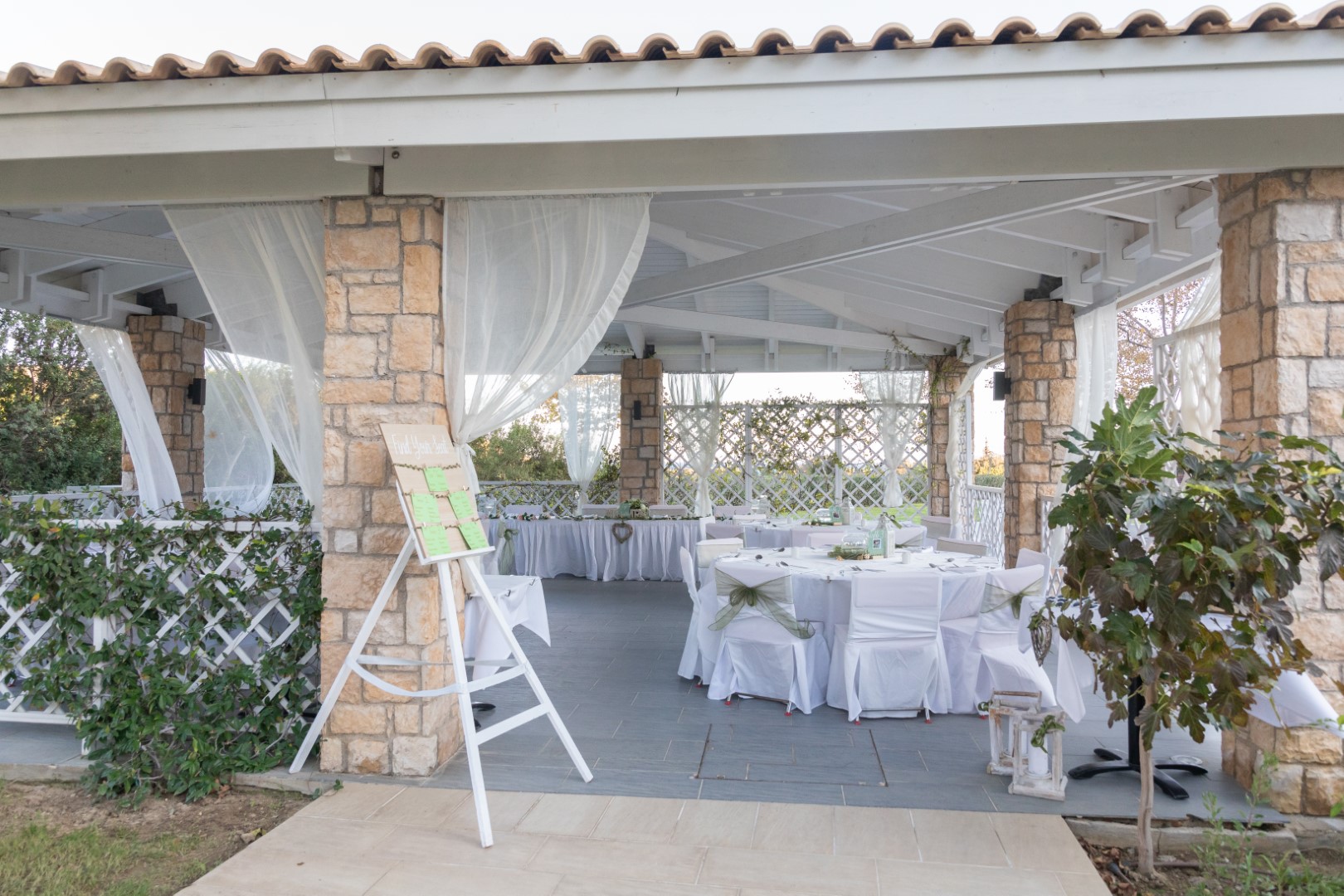 Book your wedding day in Blue Lagoon Village Kos